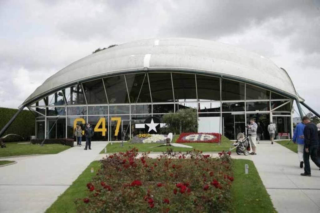 Gite Le C-47 Proche Des Plages Du Debarquement Sainte-Mère-Église Exteriér fotografie